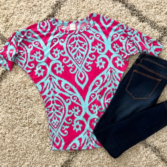 Hershe Tops - Pink Lily Boutique pink & teal blue summer blouse